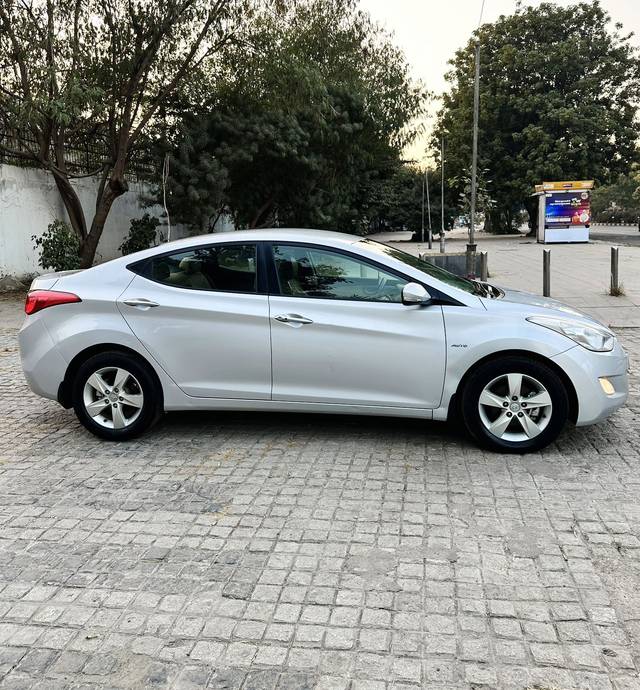 https://images10.gaadi.com/usedcar_image/4263570/original/68fcabb4c5796e80ffe2d0caf6210505.jpg?imwidth=6401