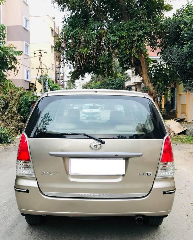 https://images10.gaadi.com/usedcar_image/4263599/original/processed_2cdf88025f8610c27fda5b9e2bb67be6.jpeg?imwidth=6401