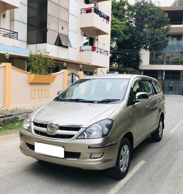 https://images10.gaadi.com/usedcar_image/4263599/original/processed_578f31f37afc9d22fa1db82cea5baa50.jpeg?imwidth=6402