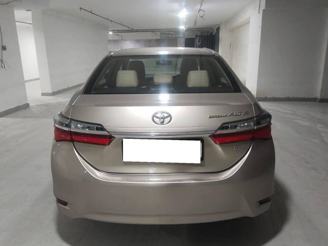 https://images10.gaadi.com/usedcar_image/4263618/original/processed_0084a4d7118ebe1f8c798ed4e4068a38.jpg?imwidth=6402