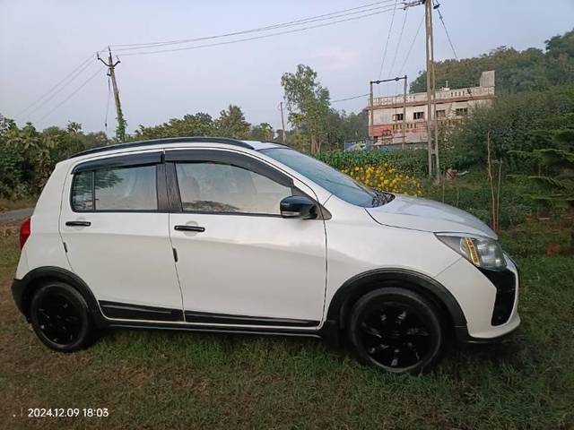 https://images10.gaadi.com/usedcar_image/4263660/original/processed_54e1e58f-5a39-4769-826a-0e9681e44858.jpg?imwidth=6401