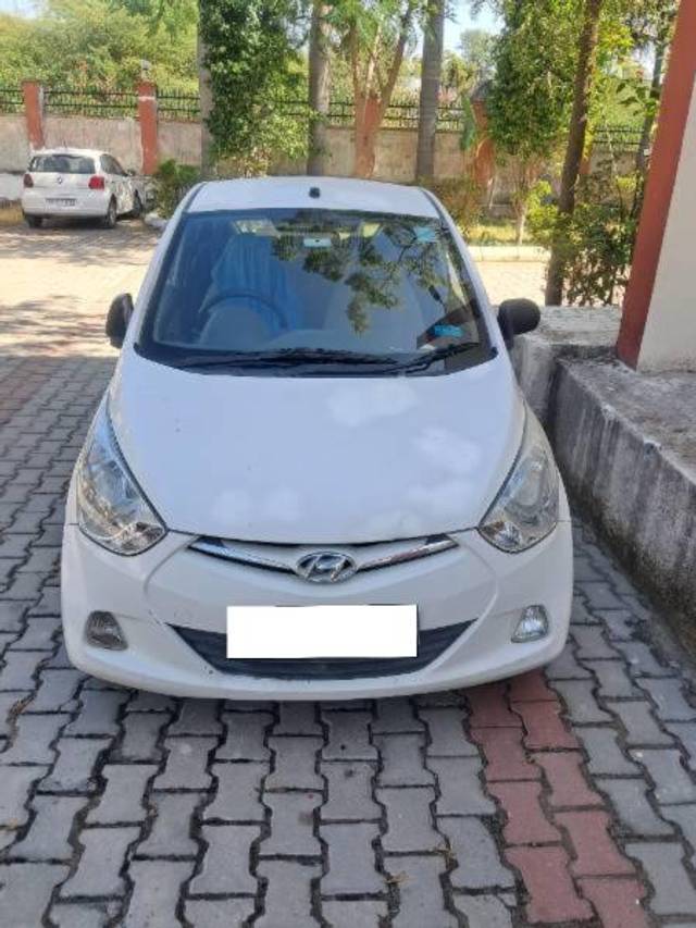 https://images10.gaadi.com/usedcar_image/4263712/original/processed_ff67ac7e-9bff-42c8-a922-b5893f57cc28.jpg?imwidth=6400