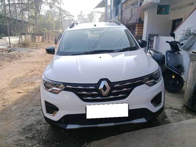 https://images10.gaadi.com/usedcar_image/4263752/original/processed_152e92d8-7720-49d7-9fe7-69076251b15e.jpg?imwidth=6402