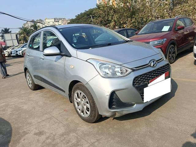 https://images10.gaadi.com/usedcar_image/4263785/original/processed_d414203811e77467243f54e02d9af227.jpg?imwidth=6400