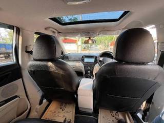 Mahindra XUV300 Mahindra XUV300 W6 AMT Sunroof NT BSVI