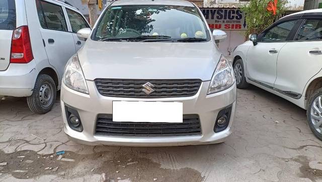 https://images10.gaadi.com/usedcar_image/4263842/original/processed_7ea7a424-2b9d-4ea5-83f1-0143c2455716.jpg?imwidth=6402