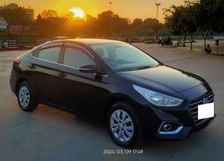 Hyundai Verna 2017-2020 Hyundai Verna VTVT 1.4 EX