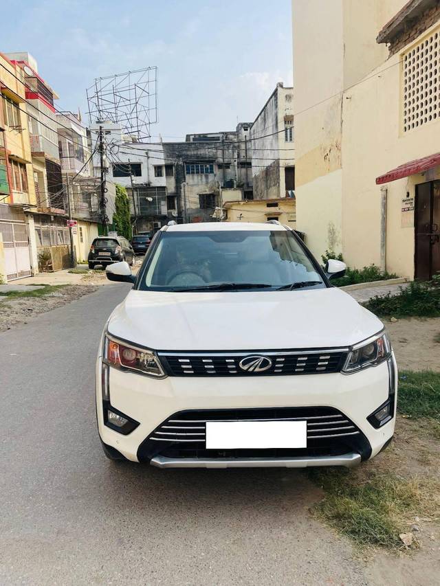 https://images10.gaadi.com/usedcar_image/4263926/original/processed_095d7982a6ee332fc0b218c873cd6ddc.jpg?imwidth=6400