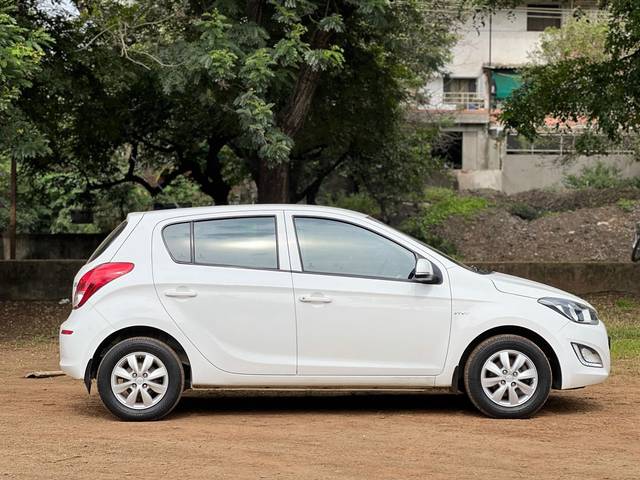 https://images10.gaadi.com/usedcar_image/4263966/original/6e3bf60e4fbec30e9556faa610e1a17c.jpg?imwidth=6401