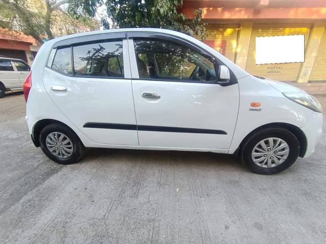 https://images10.gaadi.com/usedcar_image/4263984/original/processed_bc1bd3249ae270c1b7b6b1cf1772525d.jpg?imwidth=6401