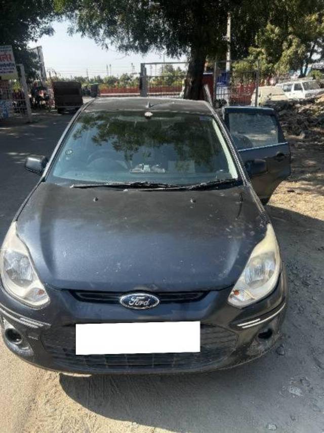 https://images10.gaadi.com/usedcar_image/4264037/original/processed_d44e903b-6828-4707-9f10-1c3869fcc0f8.jpg?imwidth=6402