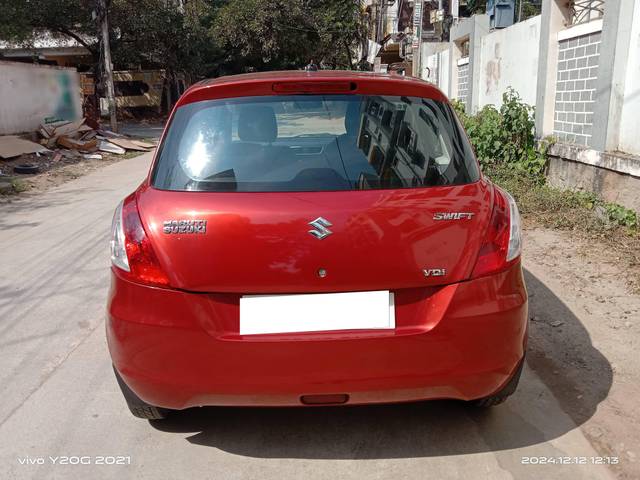 https://images10.gaadi.com/usedcar_image/4264136/original/processed_d7c9b23887ff6094c639ea10d46fe1fa.jpg?imwidth=6401