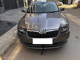 Skoda Superb 2013-2015 Skoda Superb Elegance 1.8 TSI AT