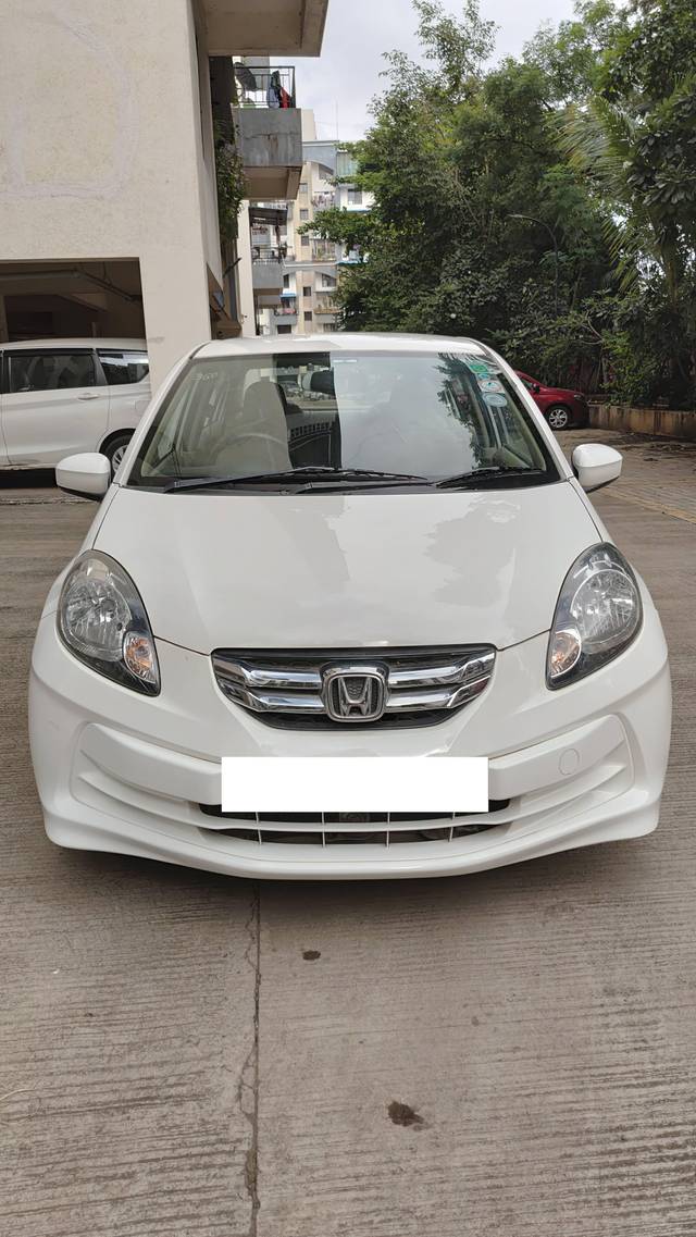 https://images10.gaadi.com/usedcar_image/4264265/original/processed_ffaa4547c76baa029596500599cdbc27.jpg?imwidth=6400