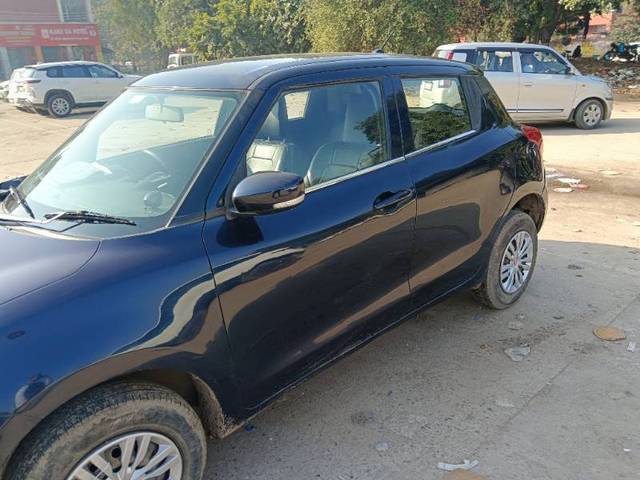 https://images10.gaadi.com/usedcar_image/4264339/original/fc8b83d08fd74987f6759030aa5060ae.jpg?imwidth=6402