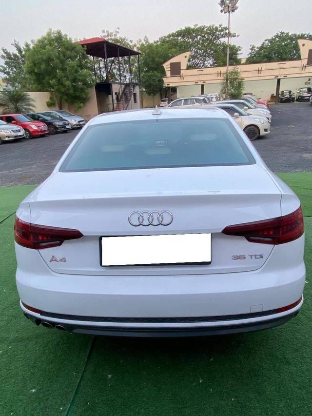 https://images10.gaadi.com/usedcar_image/4264342/original/processed_c77ea08e2b80ab834297f13b809e4274.jpg?imwidth=6402