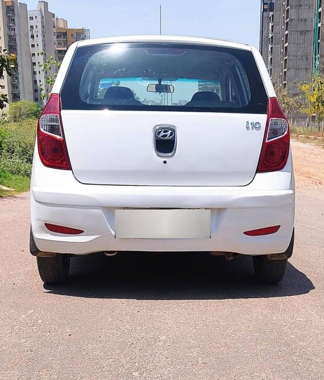 https://images10.gaadi.com/usedcar_image/4264425/original/processed_e8dfb1e3a588c9a6e0281c476567181c.jpg?imwidth=6401