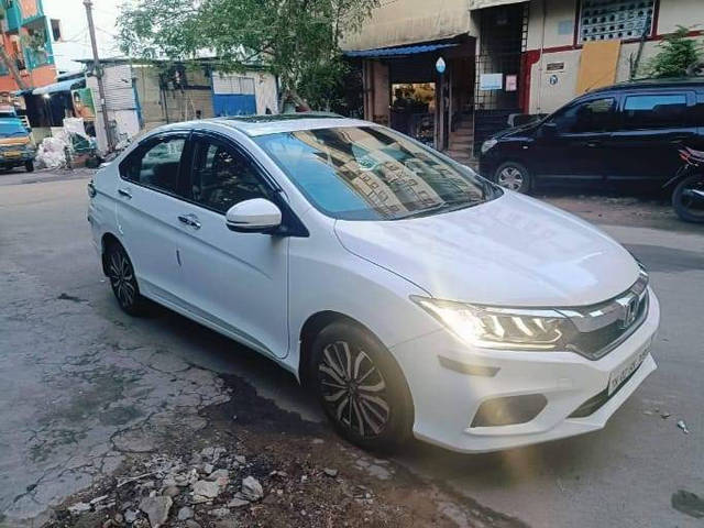 https://images10.gaadi.com/usedcar_image/4264543/original/processed_073c88144939010930f14b109068f9ae.png?imwidth=6400