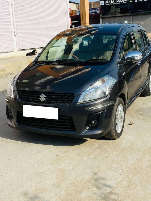 https://images10.gaadi.com/usedcar_image/4264545/original/processed_37f47abb0396ff6107ccb3720db62b40.jpg?imwidth=6401