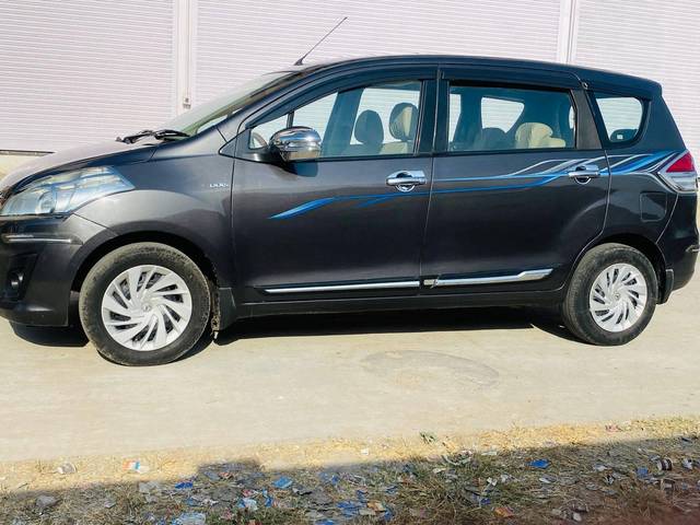 https://images10.gaadi.com/usedcar_image/4264545/original/processed_8b8440dcb859edebb0b7fb97109ca575.jpg?imwidth=6400