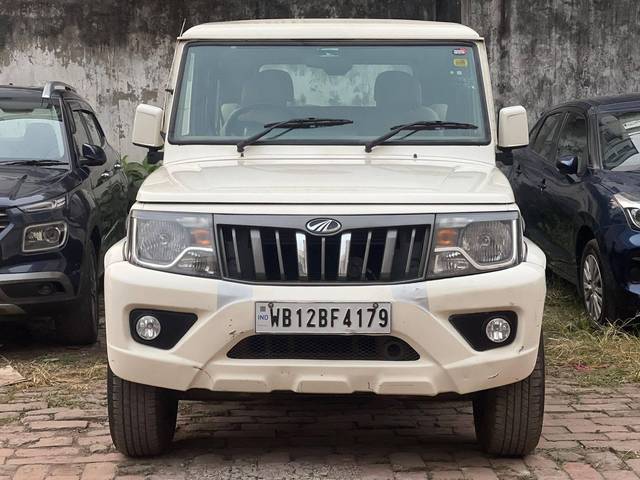 https://images10.gaadi.com/usedcar_image/4264602/original/processed_b55fd363ef57939dc9121d2380d5f7c1.jpg?imwidth=6402