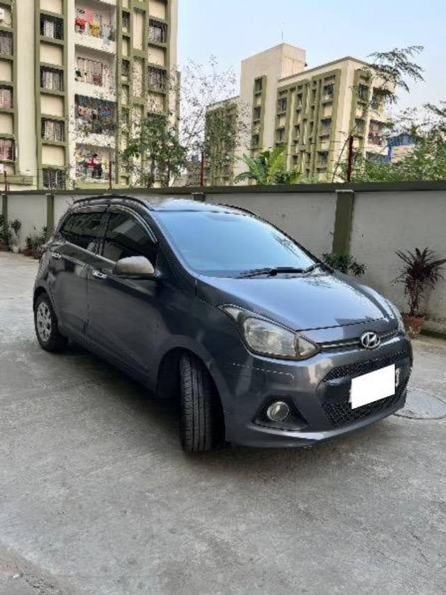 https://images10.gaadi.com/usedcar_image/4264648/original/processed_53b20598-819a-42a9-b43b-55141510edbb.jpg?imwidth=6400