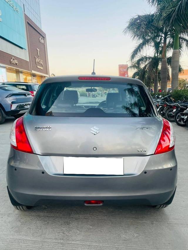 https://images10.gaadi.com/usedcar_image/4264791/original/processed_683be35e47c4b28b7c3d1fb0aaa02c45.jpg?imwidth=6401