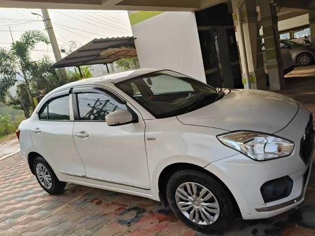 https://images10.gaadi.com/usedcar_image/4264816/original/processed_4ac16494-aa2e-413e-8273-8e9edfd15f99.jpg?imwidth=6400