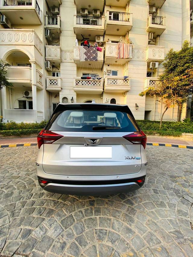 https://images10.gaadi.com/usedcar_image/4264822/original/processed_56e69ae3c6ecfe0e2c67242140ed3048.jpg?imwidth=6402