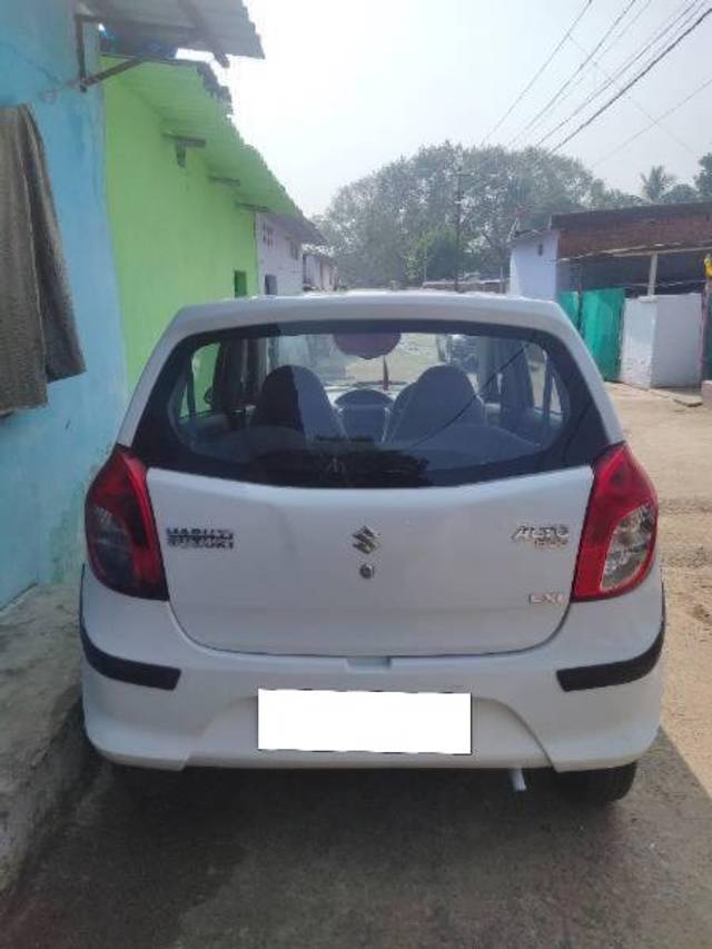 https://images10.gaadi.com/usedcar_image/4264992/original/processed_58a00b0b-6e14-4716-bf28-b88b2691736c.jpg?imwidth=6401