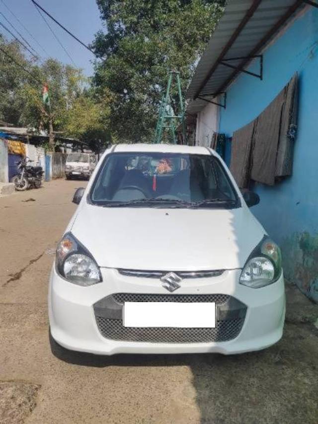 https://images10.gaadi.com/usedcar_image/4264992/original/processed_7b9a5cb6-b5cf-4acc-9cae-7b68fad26e47.jpg?imwidth=6402