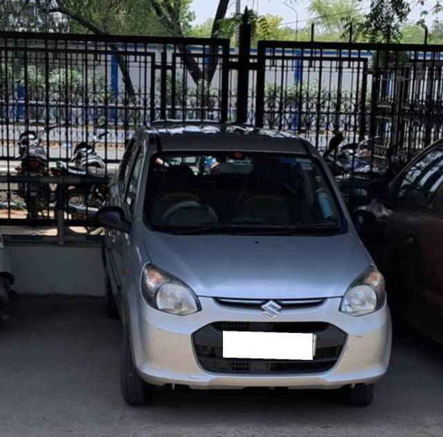 https://images10.gaadi.com/usedcar_image/4265004/original/processed_2bd55efd-c8b6-4673-9820-40fe48214608.jpg?imwidth=6400