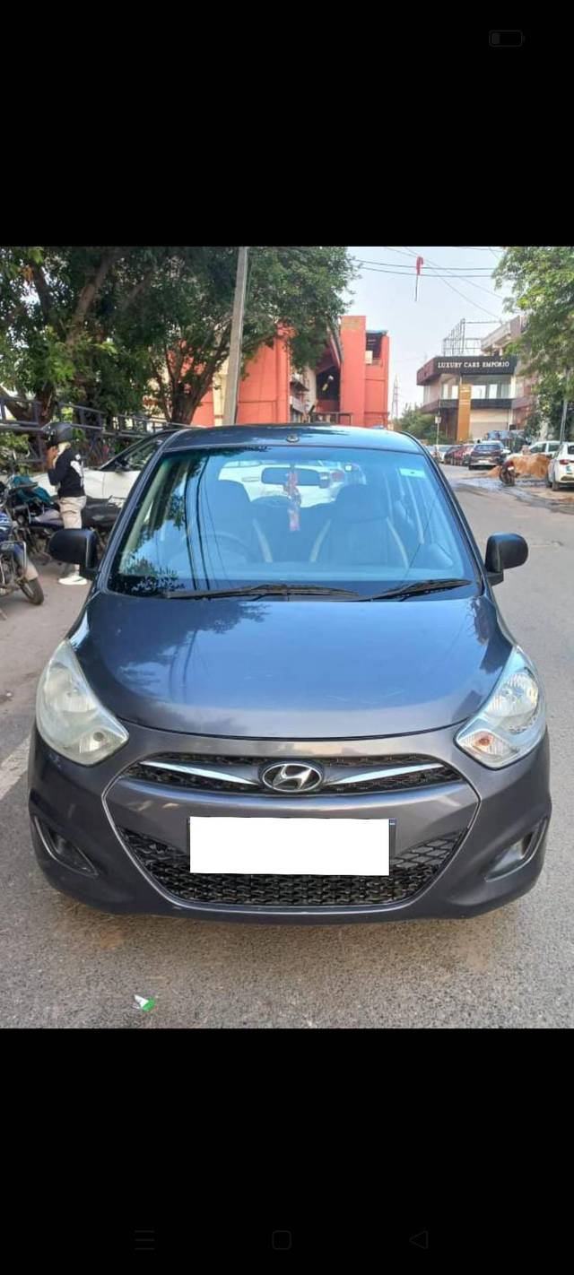 https://images10.gaadi.com/usedcar_image/4265097/original/processed_925d1eaddcf2446b5ce53d12660b5b82.jpg?imwidth=6401