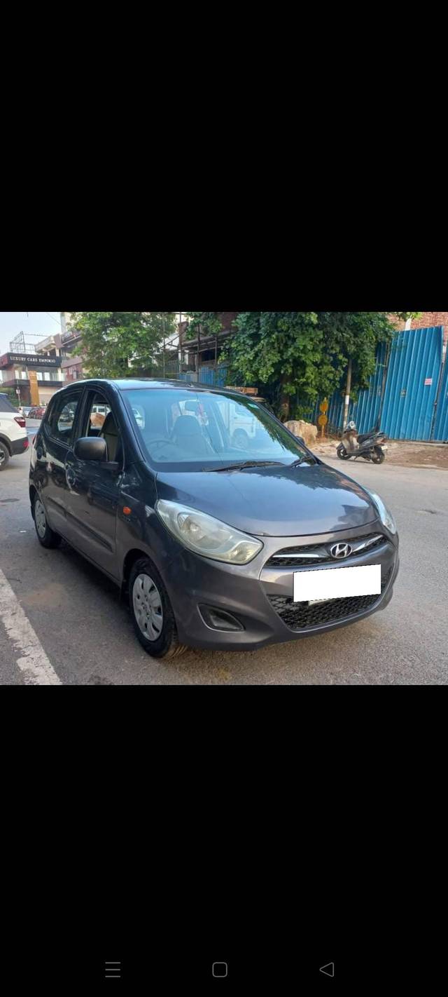 https://images10.gaadi.com/usedcar_image/4265097/original/processed_b2806b322b6b861de96c3bd462ea8a14.jpg?imwidth=6400