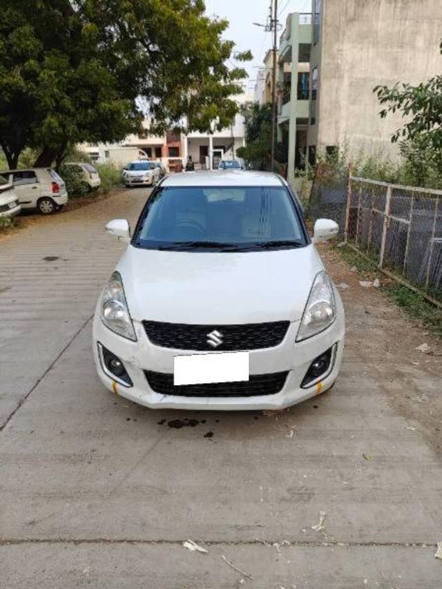 https://images10.gaadi.com/usedcar_image/4265144/original/processed_6460e475-7f21-493e-a1c1-a0c60e79ec74.jpg?imwidth=6400