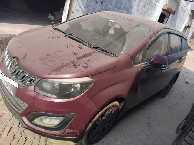 https://images10.gaadi.com/usedcar_image/4265162/original/processed_463f88e3-67b7-43c7-82f7-3ae5200ff281.jpg?imwidth=6402