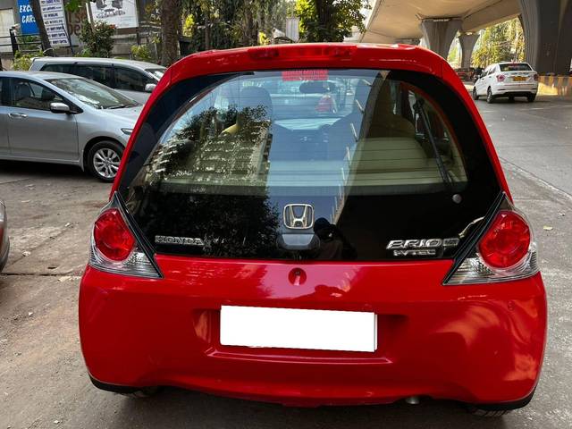 https://images10.gaadi.com/usedcar_image/4265291/original/processed_e59cea19f3b5e68289e13bb3141be412.jpg?imwidth=6400