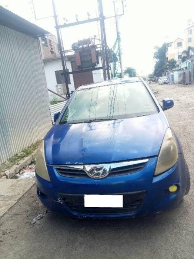 https://images10.gaadi.com/usedcar_image/4265370/original/processed_6f293187-e70b-493f-bf11-e3974491b8c9.jpg?imwidth=6400