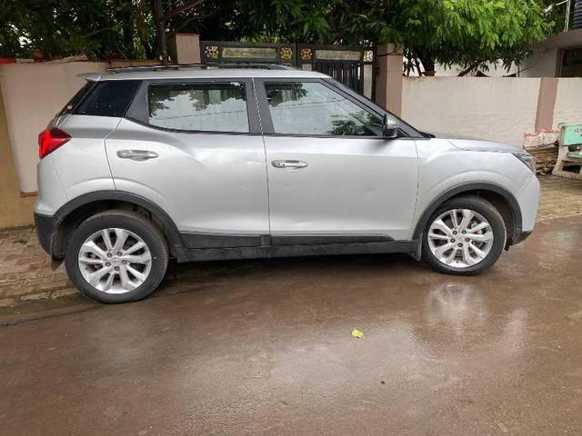 https://images10.gaadi.com/usedcar_image/4265375/original/processed_012509ff-e365-4db8-ba34-c7edb55ddc24.jpeg?imwidth=6401