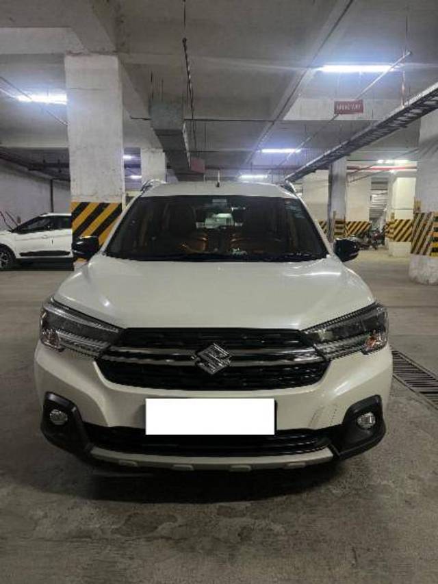 https://images10.gaadi.com/usedcar_image/4265468/original/7f8feef28858b400d5daa47af7ecbbe0.jpeg?imwidth=6400