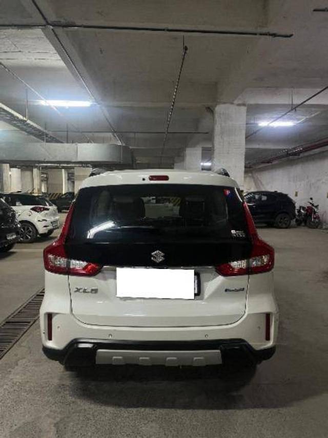 https://images10.gaadi.com/usedcar_image/4265468/original/ba16a09bb8bcfd9b8dfe9c43a84fc82f.jpeg?imwidth=6401