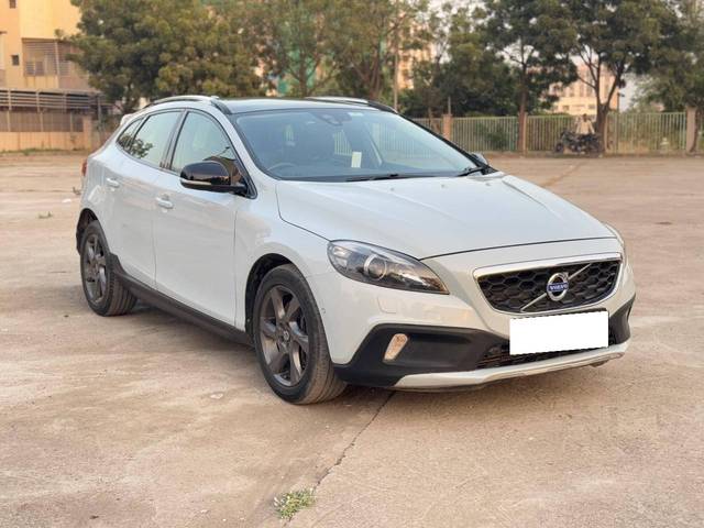 https://images10.gaadi.com/usedcar_image/4265479/original/processed_c4cfb6dae9d1243a06bf16603991378b.jpg?imwidth=6400