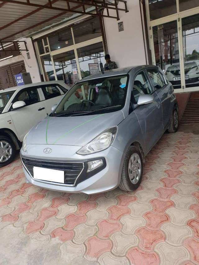 https://images10.gaadi.com/usedcar_image/4265496/original/processed_0c7063340bb755184e82922b4e774b0e.jpg?imwidth=6400