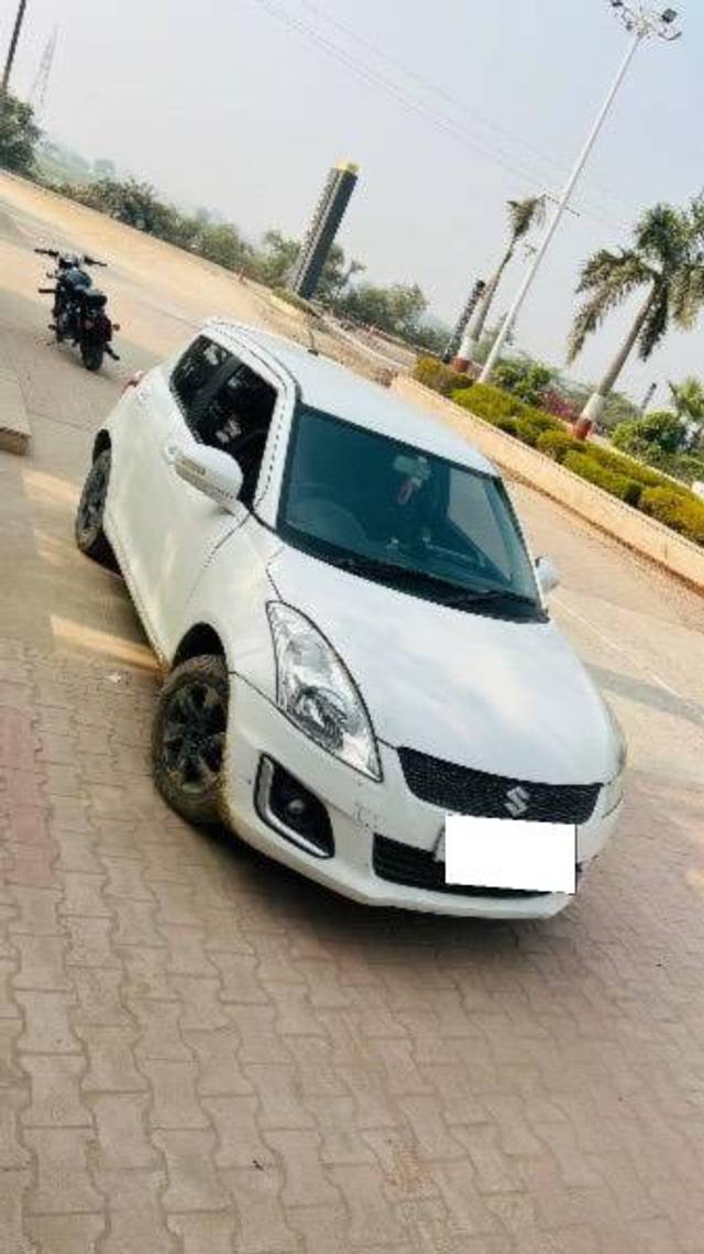 https://images10.gaadi.com/usedcar_image/4265552/original/processed_fa3bfc32-60fd-4a91-a2b6-ab05a80a87aa.jpg?imwidth=6400