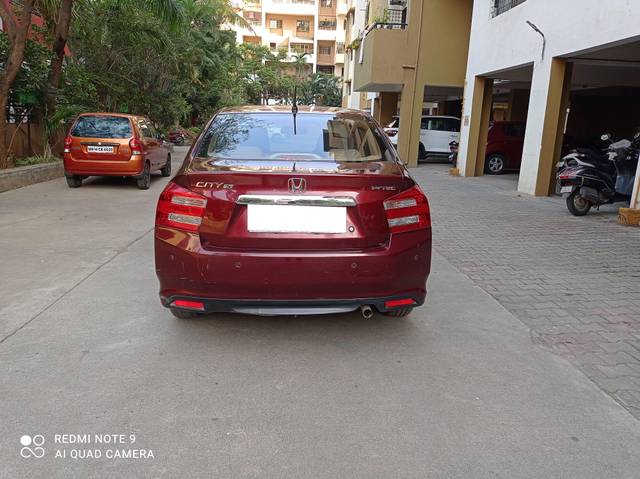 https://images10.gaadi.com/usedcar_image/4265601/original/processed_b9b37e5a17475fd06c6ce19340da4fc5.jpg?imwidth=6402