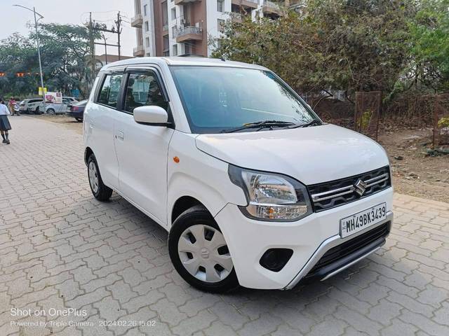 https://images10.gaadi.com/usedcar_image/4265681/original/processed_48d138ffefe6652f2ce9aaae80549d00.jpg?imwidth=6400