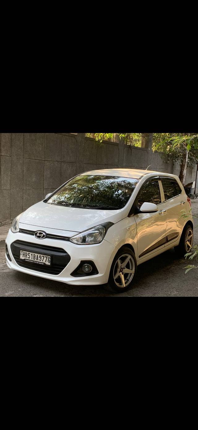 https://images10.gaadi.com/usedcar_image/4265688/original/542b92f443574085e8f2fd8a9ec213bf.jpg?imwidth=6401