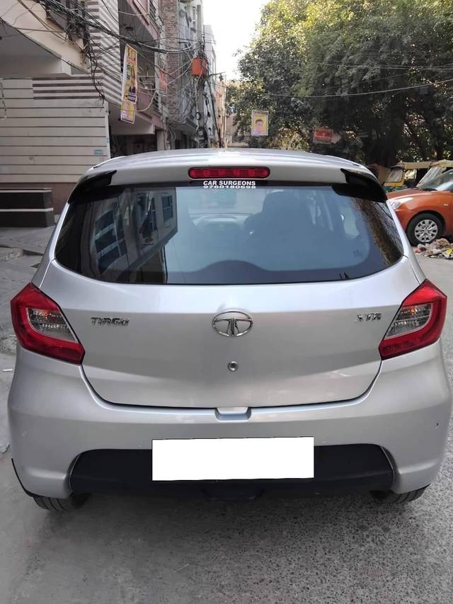 https://images10.gaadi.com/usedcar_image/4265756/original/processed_ad8069752b83ed7abf6267b761be2651.jpg?imwidth=6401