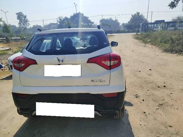 https://images10.gaadi.com/usedcar_image/4265781/original/4d4cad83116170c686deb2499e44bd0b.jpg?imwidth=6401