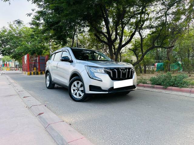 https://images10.gaadi.com/usedcar_image/4265824/original/processed_84c5176434b1ed0ebdb46d71dfade84a.jpg?imwidth=6400